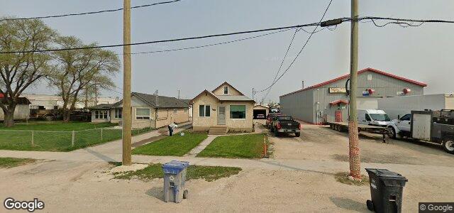 Larawan ng 1005 Dugald Road sa Winnipeg, Manitoba