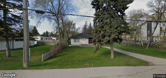 Larawan ng 125 University Crescent sa Winnipeg, Manitoba