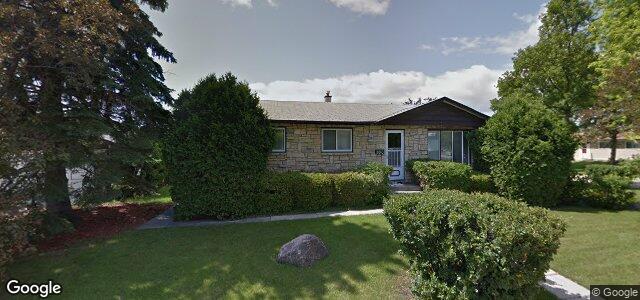 Larawan ng 100 Battershill Street sa Winnipeg, Manitoba