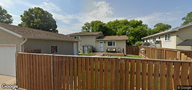 Larawan ng 1011 Fleming Avenue sa Winnipeg, Manitoba