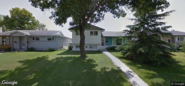 Larawan ng 1018 Prince Rupert Avenue sa Winnipeg, Manitoba