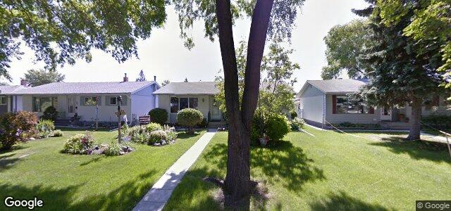 Larawan ng 121 Pike Crescent sa Winnipeg, Manitoba