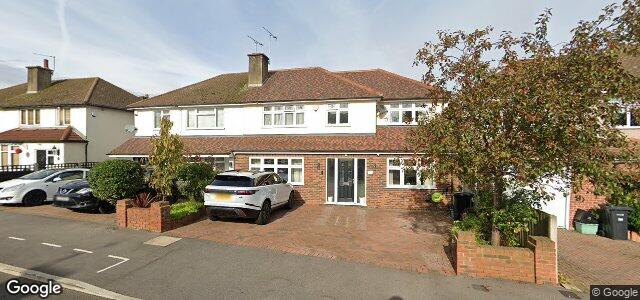 Larawan ng 18 Tudor Crescent sa Winnipeg, Manitoba