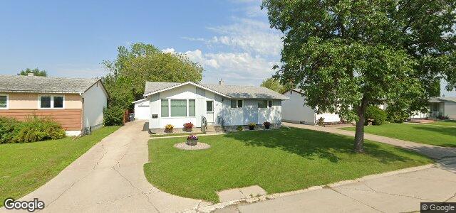 Larawan ng 42 Battershill Street sa Winnipeg, Manitoba