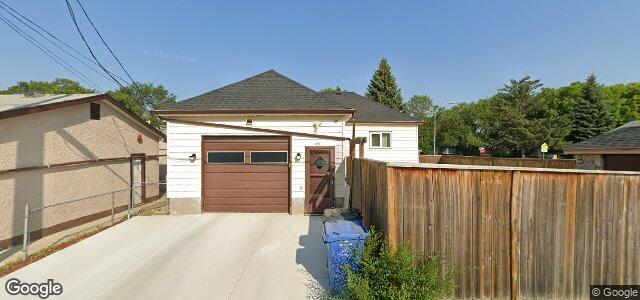 Photo of 497 Besant Street in Winnipeg, Manitoba