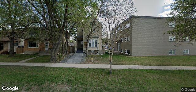 Photo of 633 Gateway Road in Winnipeg, Manitoba