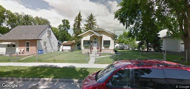 Larawan ng 661 Moncton Avenue sa Winnipeg, Manitoba