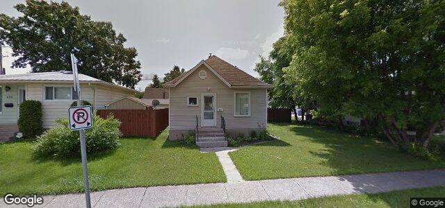 Larawan ng 672 Prince Rupert Avenue sa Winnipeg, Manitoba