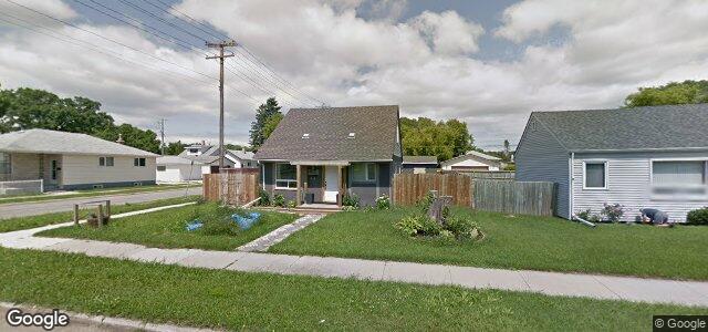 Larawan ng 677 Moncton Avenue sa Winnipeg, Manitoba
