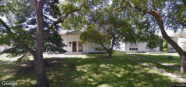 Larawan ng 69 Pike Crescent sa Winnipeg, Manitoba