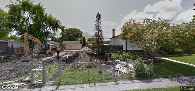 Larawan ng 694 Prince Rupert Avenue sa Winnipeg, Manitoba