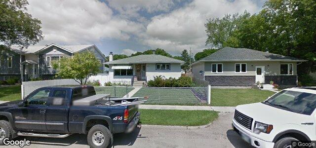 Larawan ng 695 Prince Rupert Avenue sa Winnipeg, Manitoba