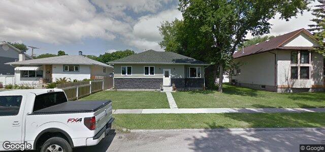 Larawan ng 699 Prince Rupert Avenue sa Winnipeg, Manitoba