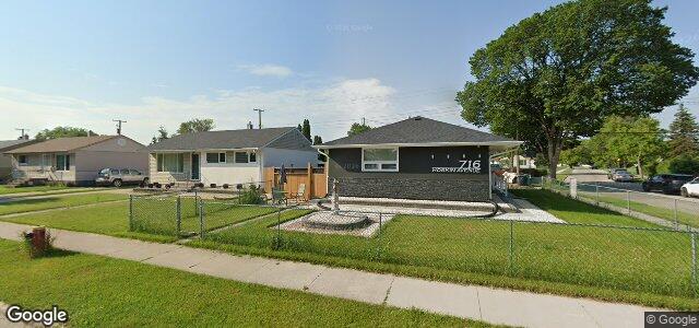 Larawan ng 716 Hoskin Avenue sa Winnipeg, Manitoba