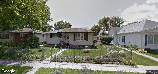 Larawan ng 718 Prince Rupert Avenue sa Winnipeg, Manitoba