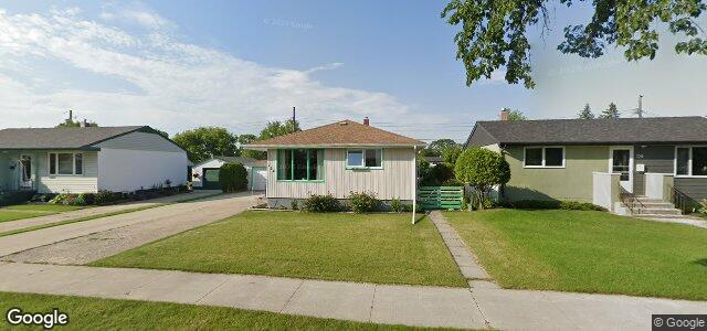 Larawan ng 724 Adamdell Crescent sa Winnipeg, Manitoba