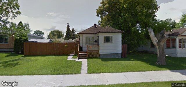 Larawan ng 726 Moncton Avenue sa Winnipeg, Manitoba