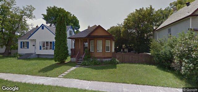 Photo of 732 Prince Rupert Avenue in Winnipeg, Manitoba