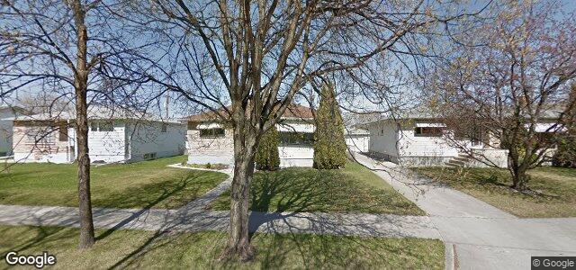Larawan ng 739 Simpson Avenue sa Winnipeg, Manitoba