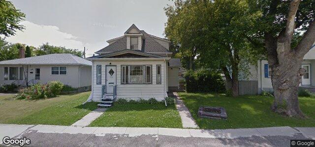 Larawan ng 740 Prince Rupert Avenue sa Winnipeg, Manitoba