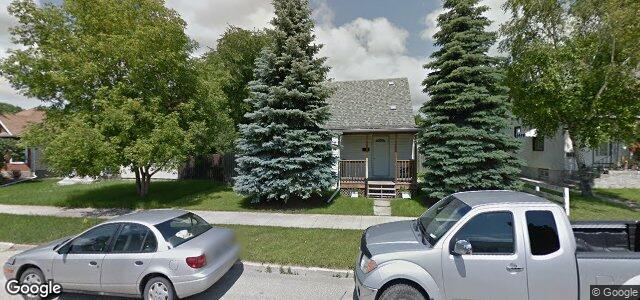 Larawan ng 741 Moncton Avenue sa Winnipeg, Manitoba