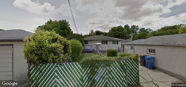 Larawan ng 743 Simpson Avenue sa Winnipeg, Manitoba