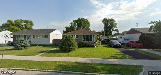 Larawan ng 749 Robin Hood Crescent sa Winnipeg, Manitoba
