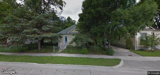 Larawan ng 807 Moncton Avenue sa Winnipeg, Manitoba