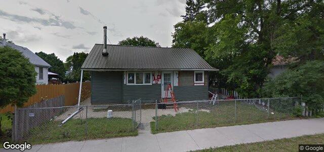 Larawan ng 808 Moncton Avenue sa Winnipeg, Manitoba