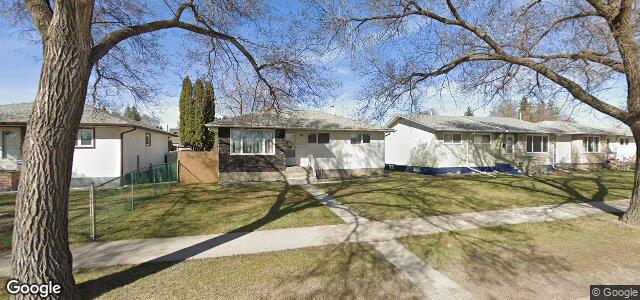Larawan ng 813 Munroe Avenue sa Winnipeg, Manitoba