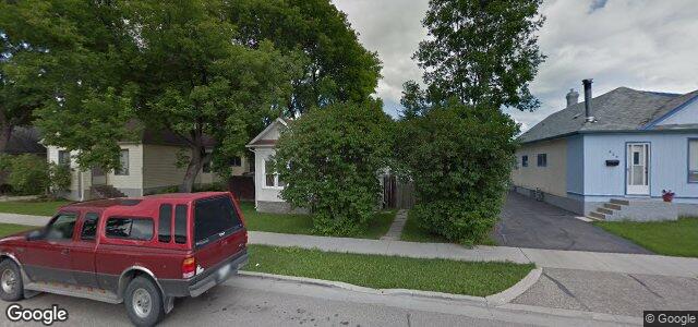 Larawan ng 815 Moncton Avenue sa Winnipeg, Manitoba