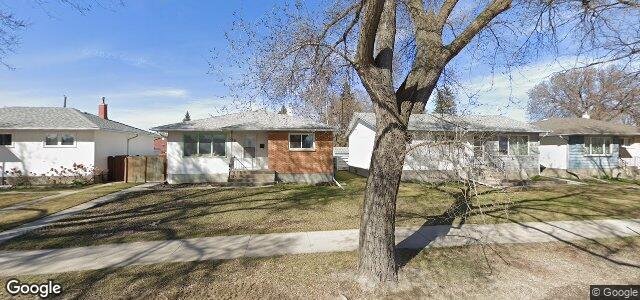 Larawan ng 825 Munroe Avenue sa Winnipeg, Manitoba