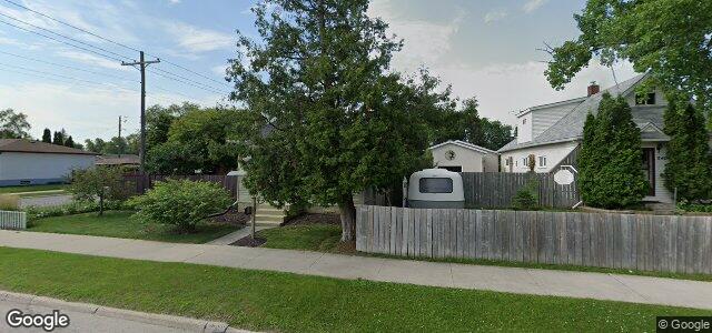 Larawan ng 844 Prince Rupert Avenue sa Winnipeg, Manitoba