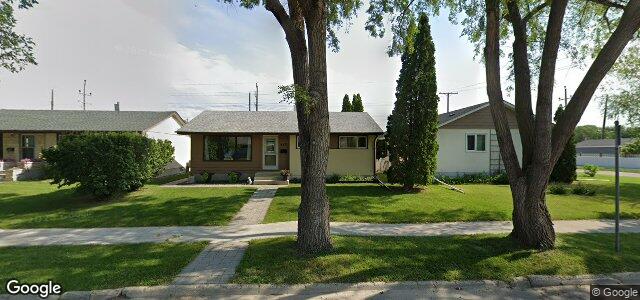 Larawan ng 893 Simpson Avenue sa Winnipeg, Manitoba
