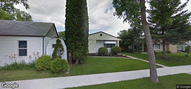 Photo of 905 Moncton Avenue in Winnipeg, Manitoba