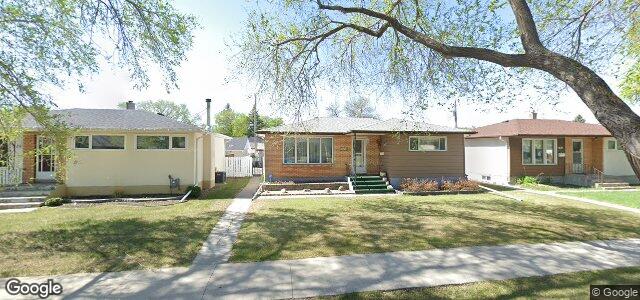 Larawan ng 924 Prince Rupert Avenue sa Winnipeg, Manitoba