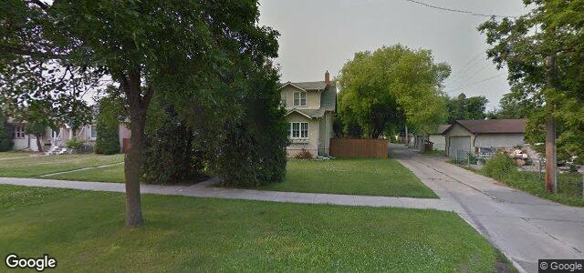 Larawan ng 208 Neil Avenue sa Winnipeg, Manitoba