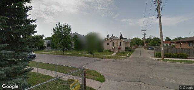 Larawan ng 210 Sydney Avenue sa Winnipeg, Manitoba