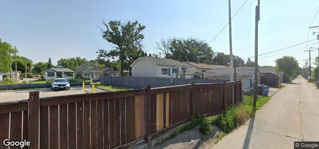Larawan ng 214 Melbourne Avenue sa Winnipeg, Manitoba
