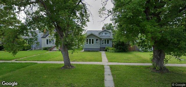 Larawan ng 220 Donalda Avenue sa Winnipeg, Manitoba