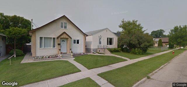 Larawan ng 220 Sydney Avenue sa Winnipeg, Manitoba
