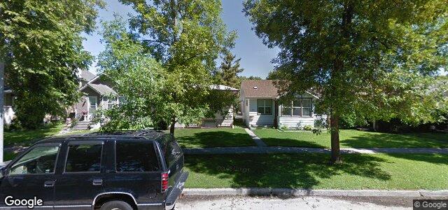 Larawan ng 221 Melbourne Avenue sa Winnipeg, Manitoba