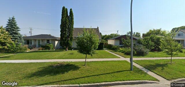 Larawan ng 327 Donalda Avenue sa Winnipeg, Manitoba