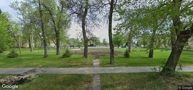 Larawan ng 333 Munroe Avenue sa Winnipeg, Manitoba