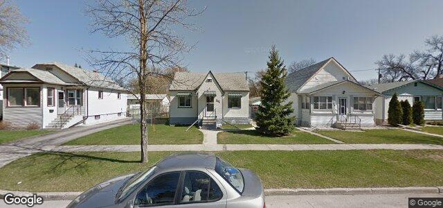 Larawan ng 335 Melbourne Avenue sa Winnipeg, Manitoba