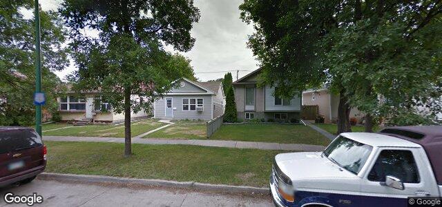 Larawan ng 373 Melbourne Avenue sa Winnipeg, Manitoba