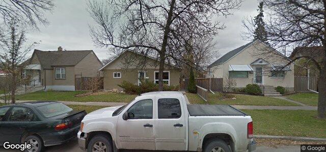 Larawan ng 403 Melbourne Avenue sa Winnipeg, Manitoba