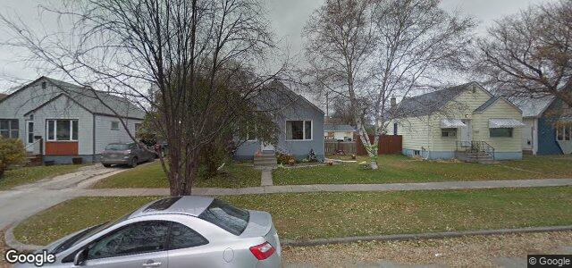 Larawan ng 421 Melbourne Avenue sa Winnipeg, Manitoba