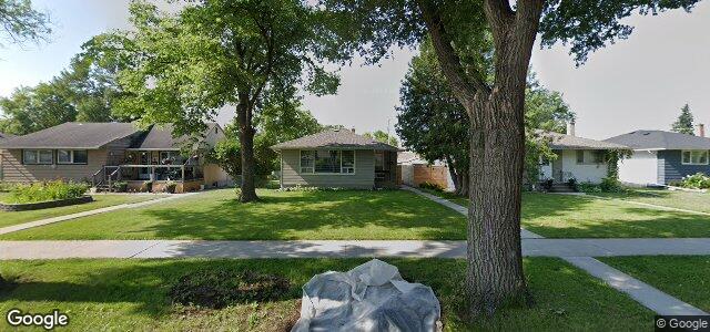 Photo of 450 Neil Avenue in Winnipeg, Manitoba