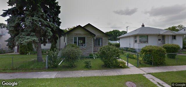 Larawan ng 450 Sydney Avenue sa Winnipeg, Manitoba